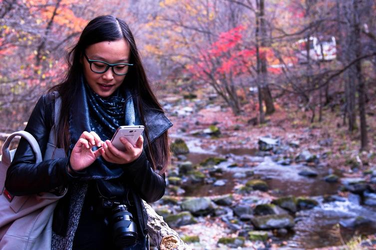 女生拔萝卜直播app主界面展示