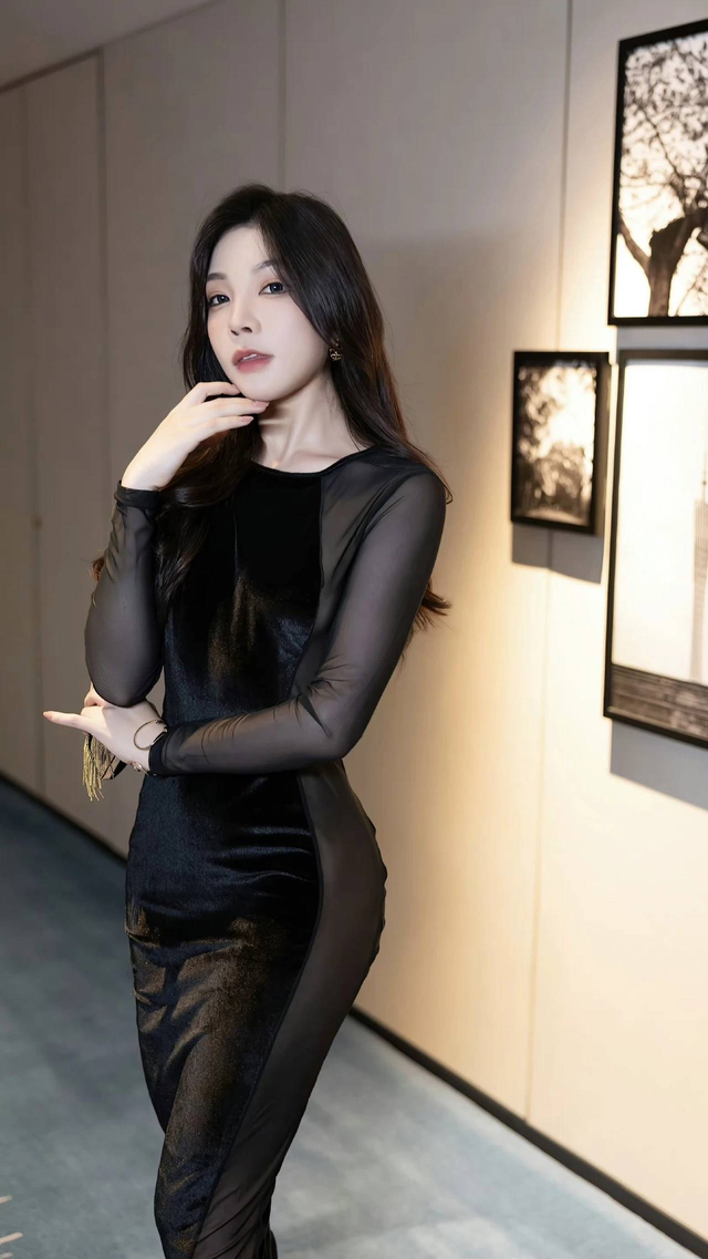 女生拔萝卜直播app下载二维码